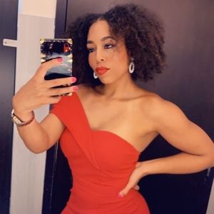 Meet your Posher, Darnika